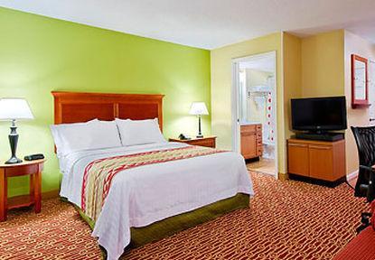 Hotel Towneplace Cedar Bluff 3*